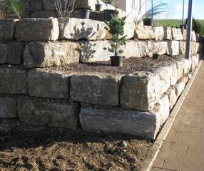 Hangabstützung mit schöner Eckausbildung